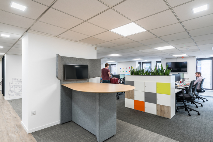 旅游平臺(tái)公司辦公裝修現(xiàn)代簡約風(fēng)格-第7張圖片-上海古都建筑設(shè)計(jì)集團(tuán) 旅游平臺(tái)公司辦公裝修現(xiàn)代簡約風(fēng)格-第7張圖片-上海古都建筑設(shè)計(jì)集團(tuán)