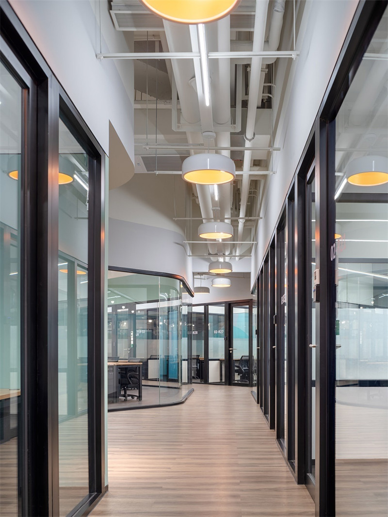 6600平米聯(lián)合辦公裝修設計效果欣賞-第9張圖片-上海古都建筑設計集團