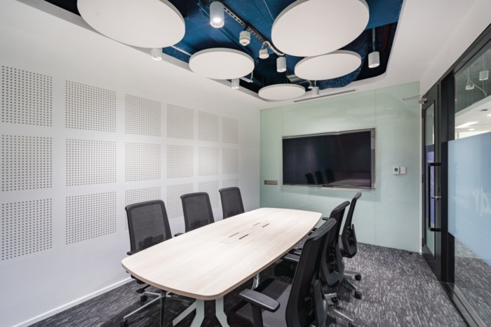 徐匯區(qū)外企辦公室裝修設(shè)計案例-第3張圖片-上海古都建筑設(shè)計集團(tuán)