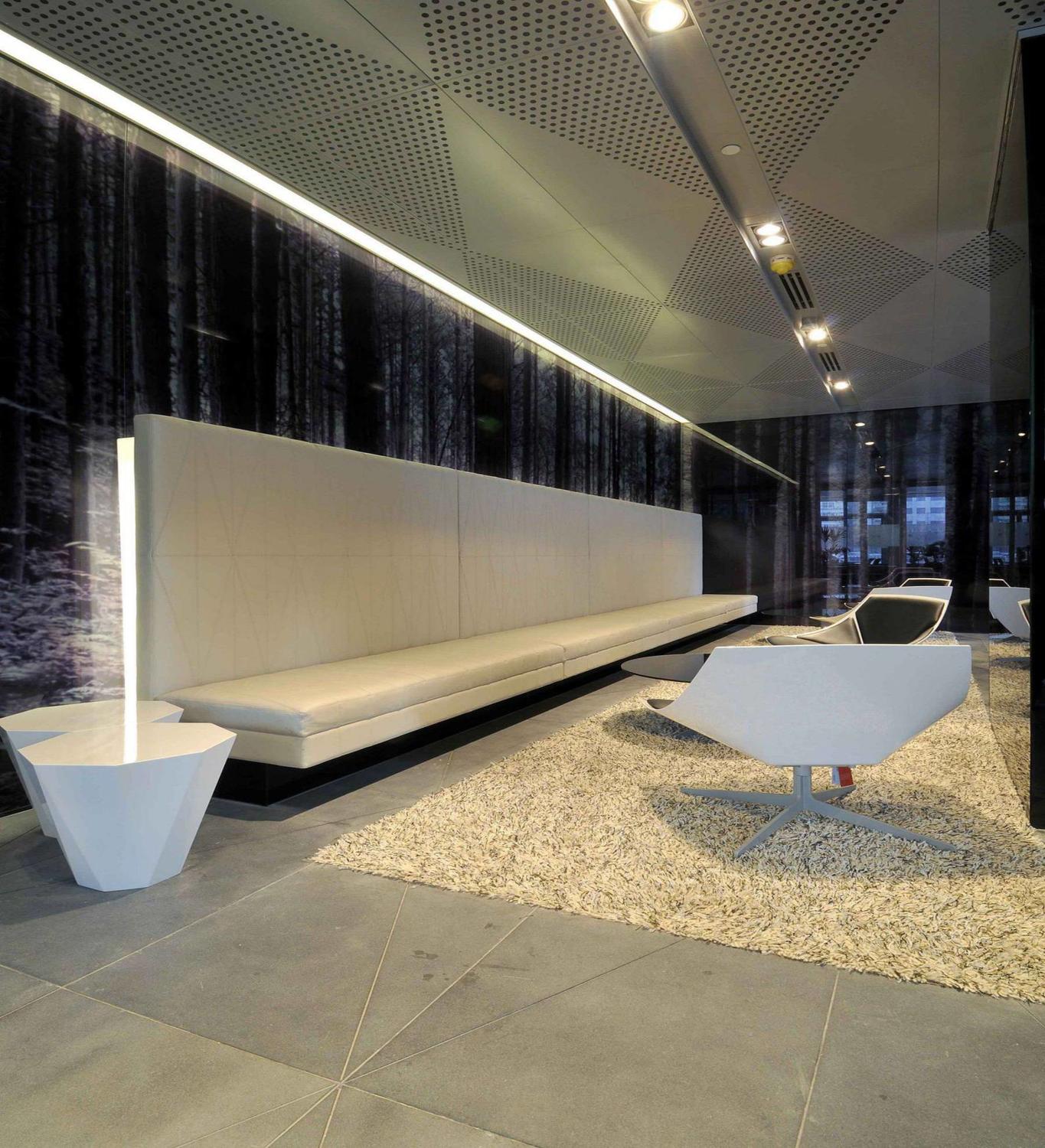 徐匯區(qū)300平辦公室裝修現(xiàn)代時尚風格設計-第3張圖片-上海古都建筑設計集團