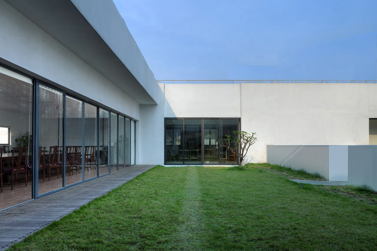 上海辦公樓草坪裝修設(shè)計(jì)-第2張圖片-上海古都建筑設(shè)計(jì)集團(tuán) 上海辦公樓草坪裝修設(shè)計(jì)-第2張圖片-上海古都建筑設(shè)計(jì)集團(tuán)