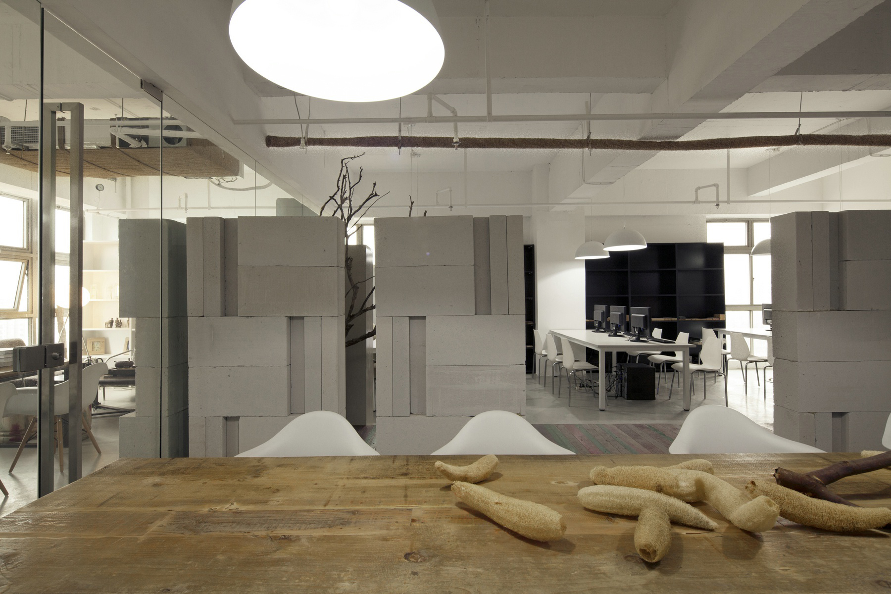 上海辦公室裝修鏡面對稱設(shè)計-第2張圖片-上海古都建筑設(shè)計集團