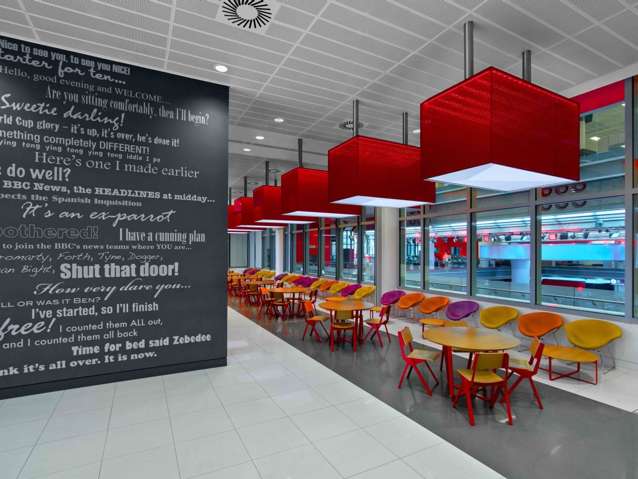 廣電大廈辦公室裝修設(shè)計(jì)效果圖-第3張圖片-上海古都建筑設(shè)計(jì)集團(tuán) 廣電大廈辦公室裝修設(shè)計(jì)效果圖-第3張圖片-上海古都建筑設(shè)計(jì)集團(tuán)