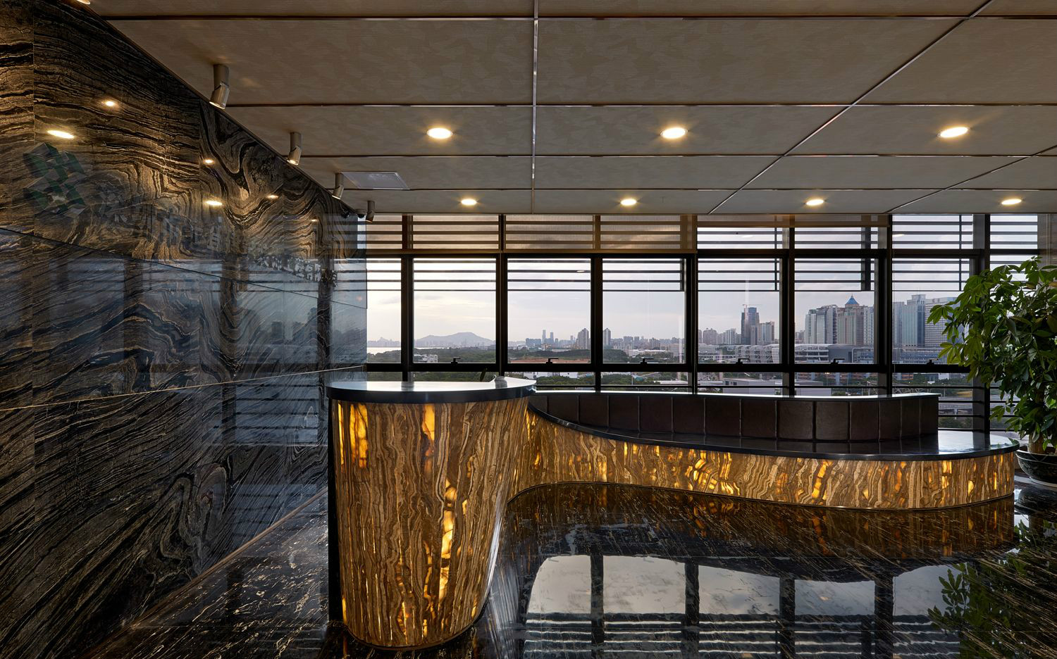 大氣奢華風(fēng)格辦公室裝修設(shè)計-第1張圖片-上海古都建筑設(shè)計集團(tuán)