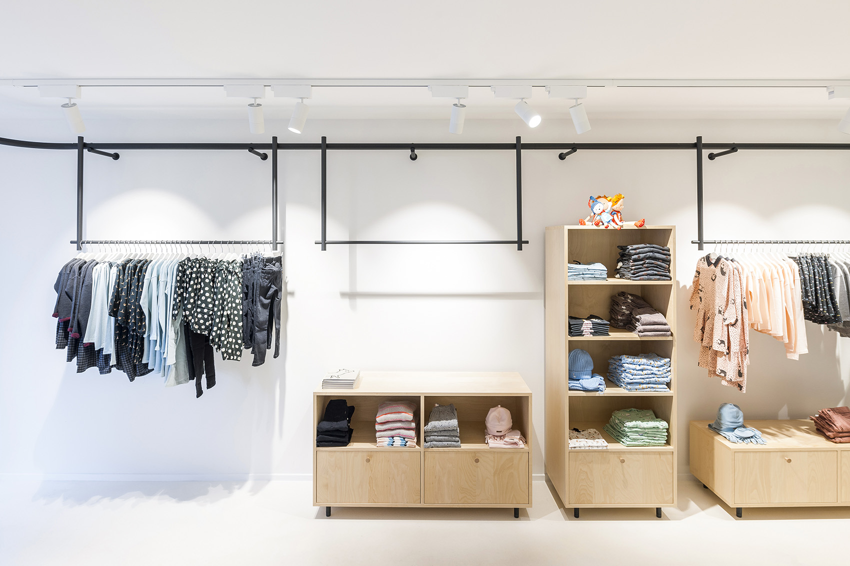 浦東新區(qū)簡約風(fēng)童裝店辦公室裝修設(shè)計(jì)-第1張圖片-上海古都建筑設(shè)計(jì)集團(tuán)