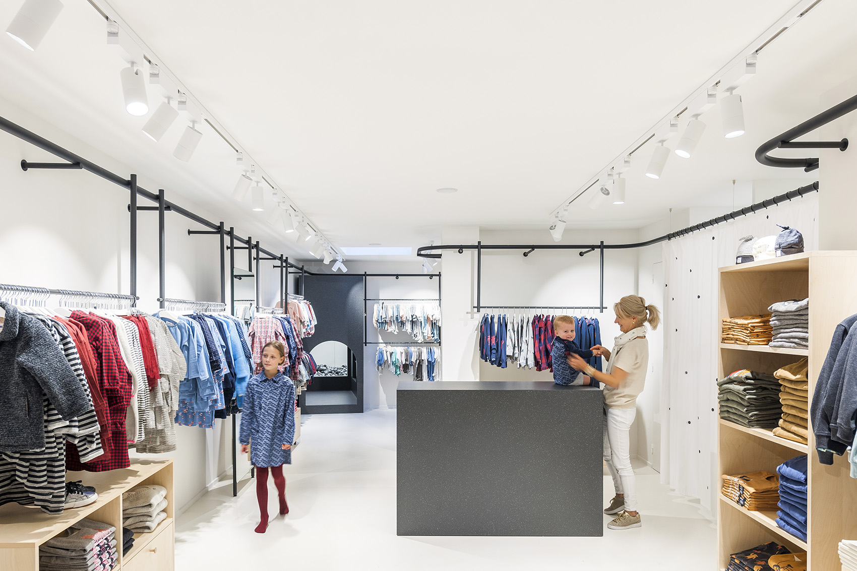 浦東新區(qū)簡約風(fēng)童裝店辦公室裝修設(shè)計(jì)-第3張圖片-上海古都建筑設(shè)計(jì)集團(tuán)