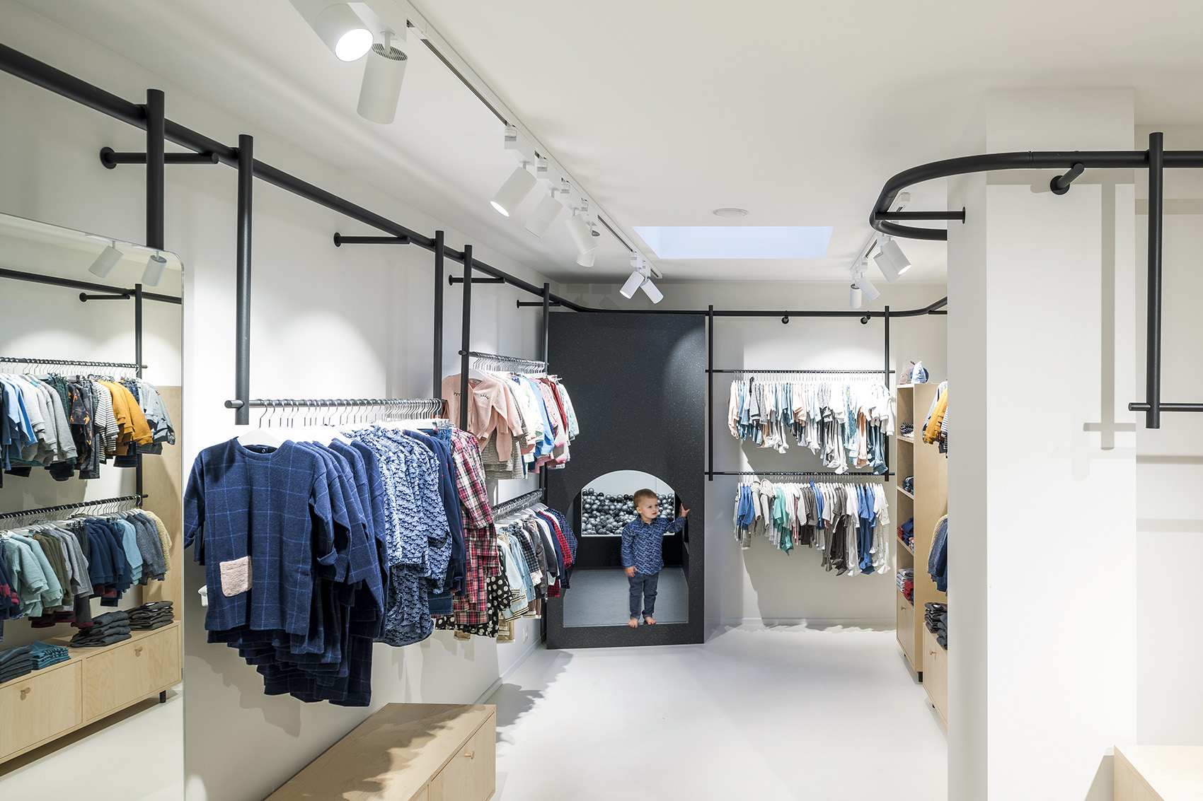 浦東新區(qū)簡約風(fēng)童裝店辦公室裝修設(shè)計(jì)-第2張圖片-上海古都建筑設(shè)計(jì)集團(tuán)