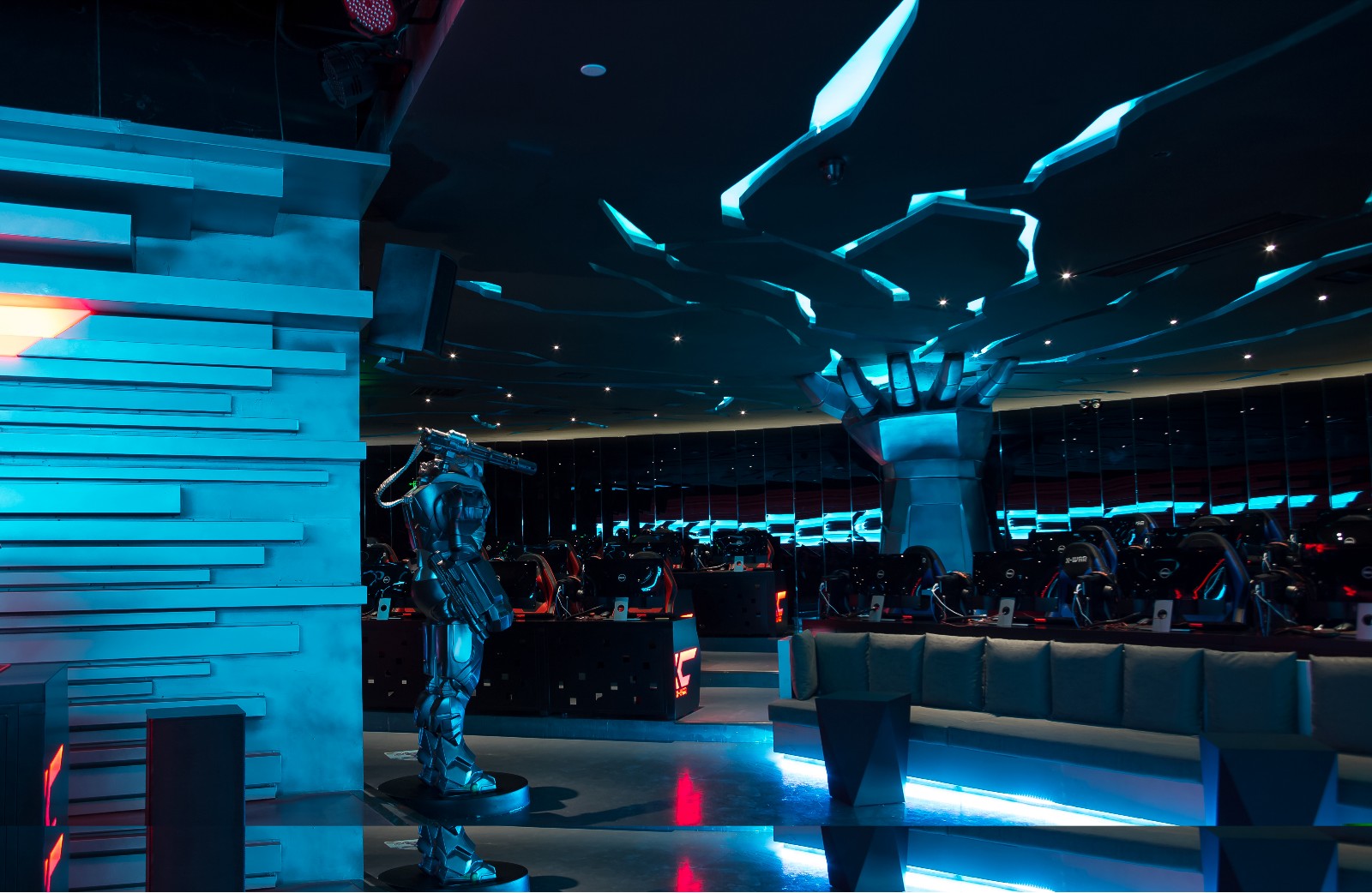 普陀區(qū)現(xiàn)代科技風格網(wǎng)吧裝修設(shè)計-第5張圖片-上海古都建筑設(shè)計集團