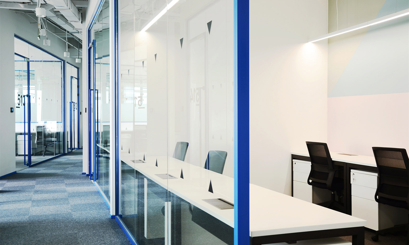 工業(yè)建筑風格辦公室裝修設計-第5張圖片-上海古都建筑設計集團 工業(yè)建筑風格辦公室裝修設計-第5張圖片-上海古都建筑設計集團